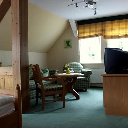 Zur Hohen Hunau Πανδοχείο *