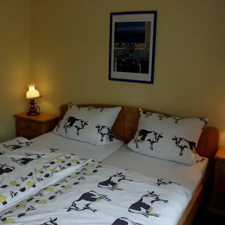 Zur Hohen Hunau Penzion *