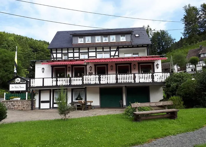 宾馆 Zur Hohen Hunau 施马伦贝格
