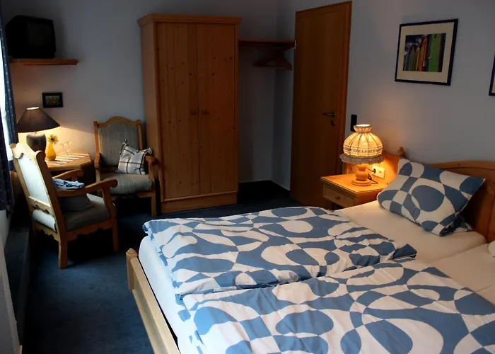 宾馆 Zur Hohen Hunau *